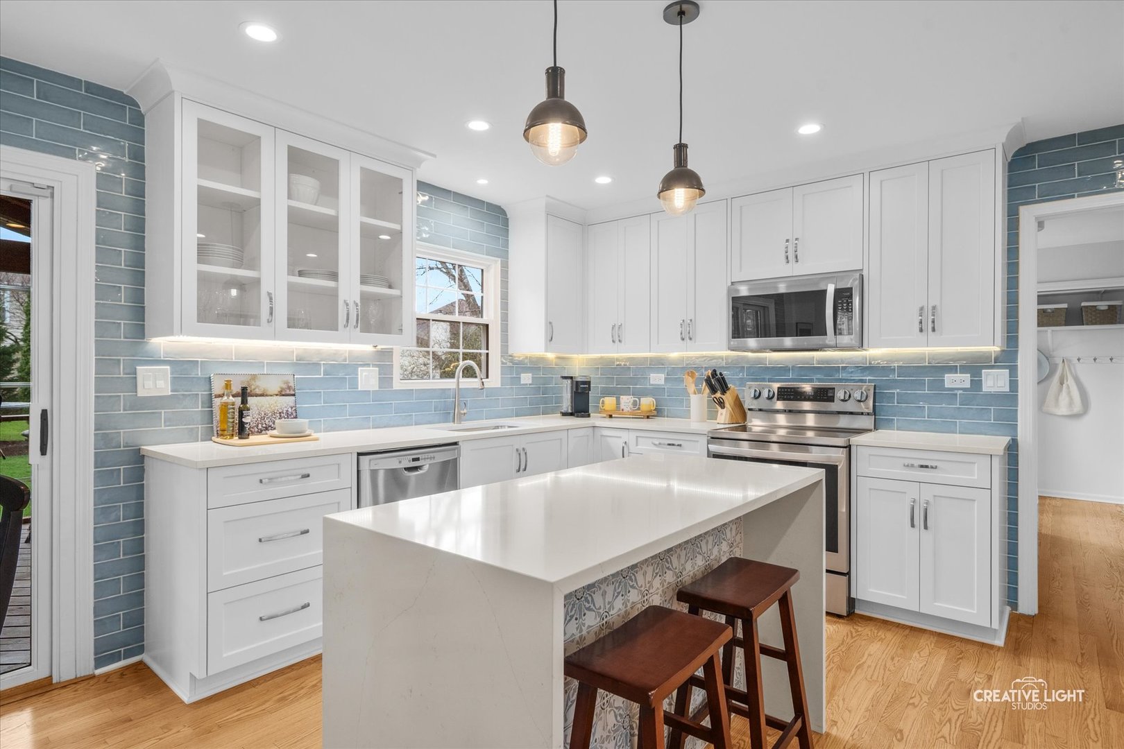 906 Sumter Court, Naperville, IL 60540