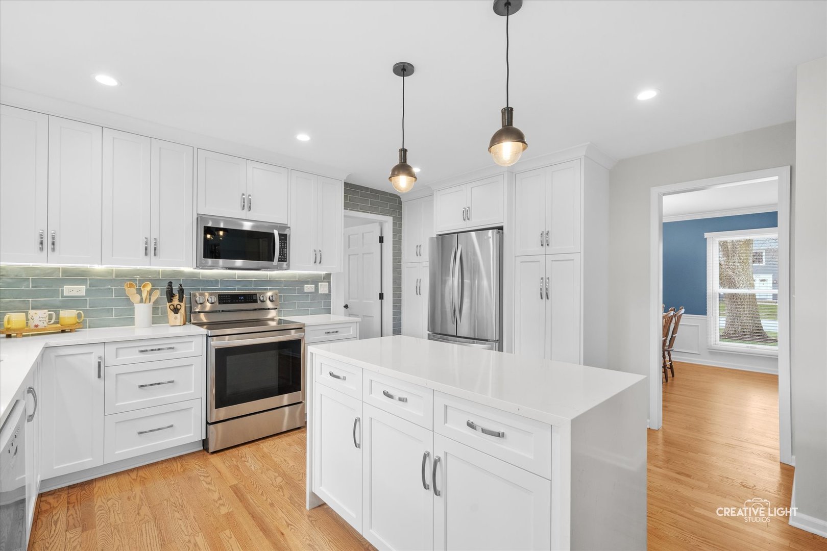 906 Sumter Court, Naperville, IL 60540