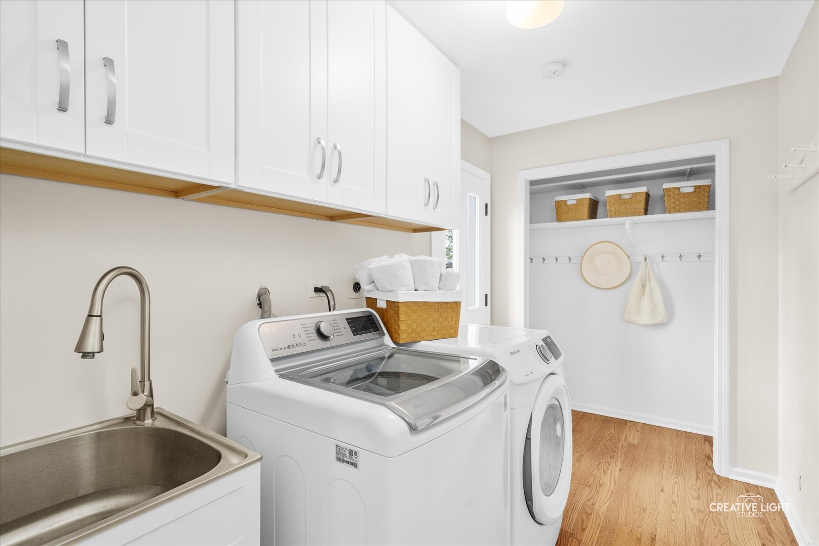 906 Sumter Court, Naperville, IL 60540