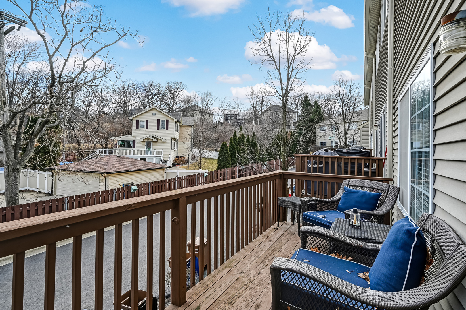 123 Willow Boulevard, Willow Springs, IL 60480