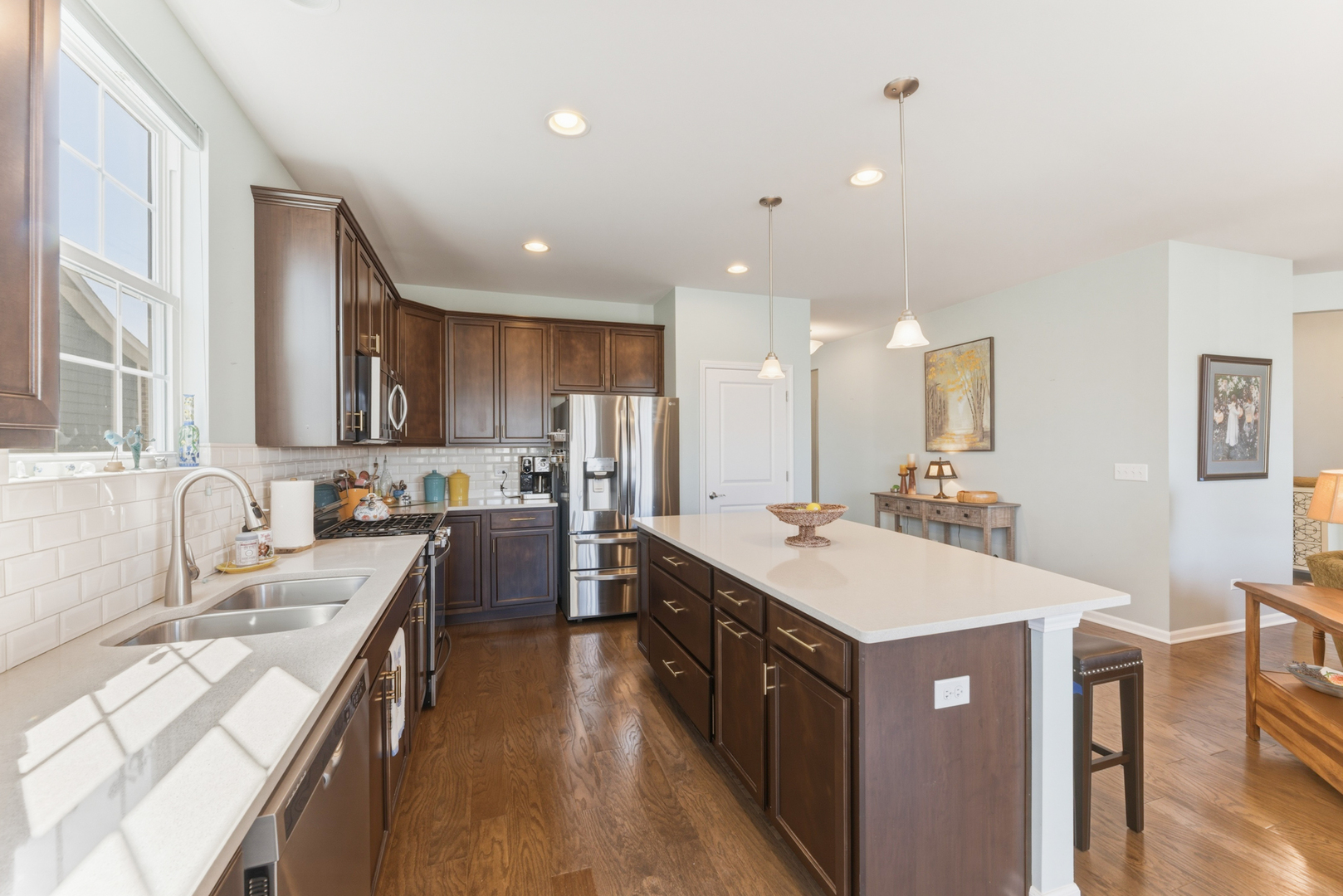 44 Pacific Avenue, Hawthorn Woods, IL 60047