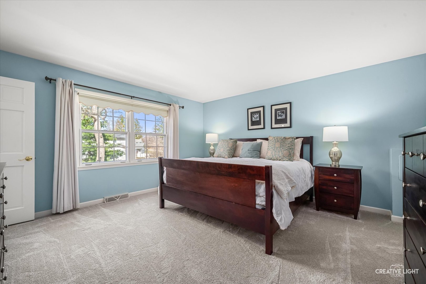 1310 N Carlton Avenue, Wheaton, IL 60187