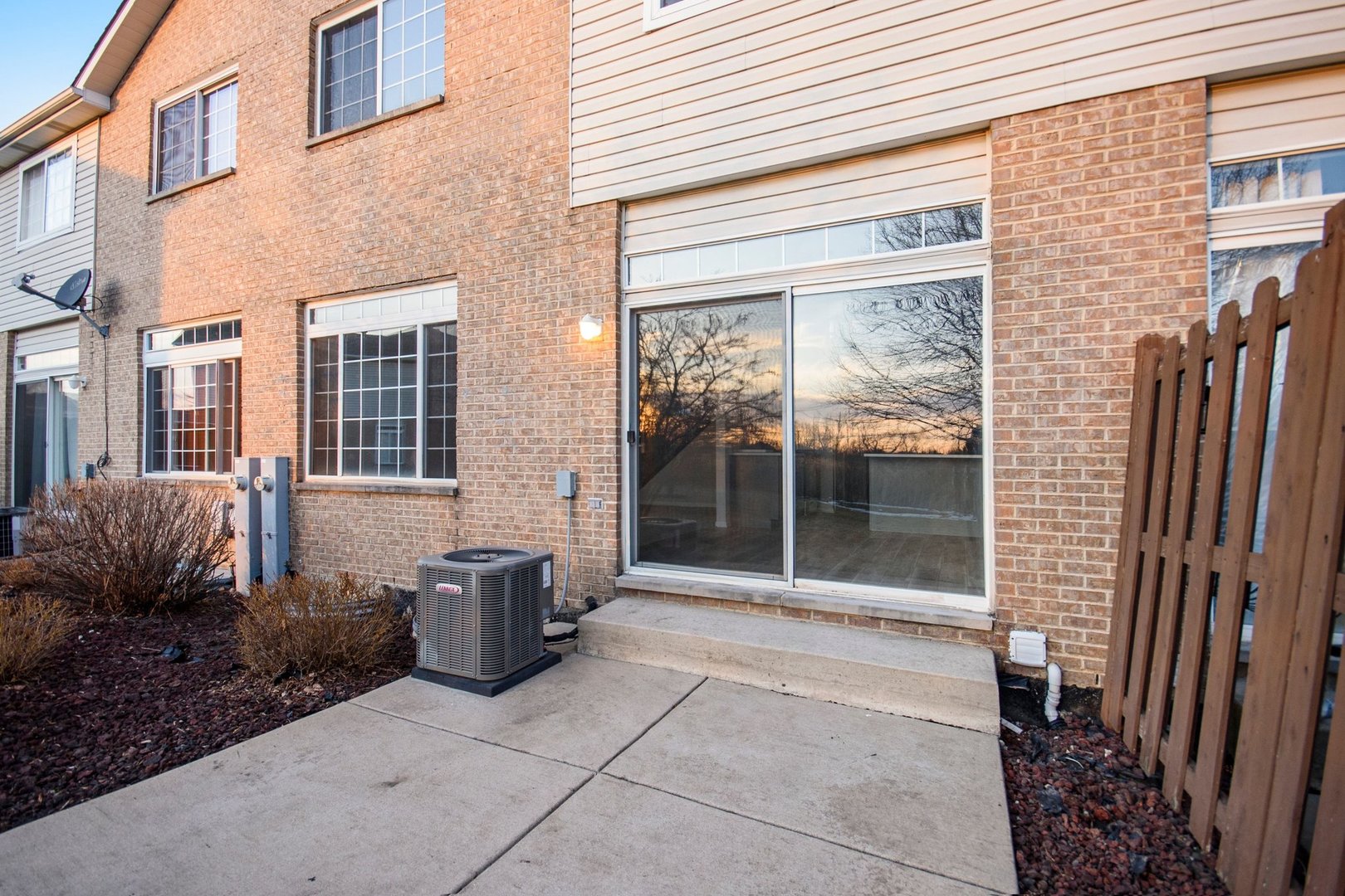 18295 Kirby Drive, Tinley Park, IL 60487