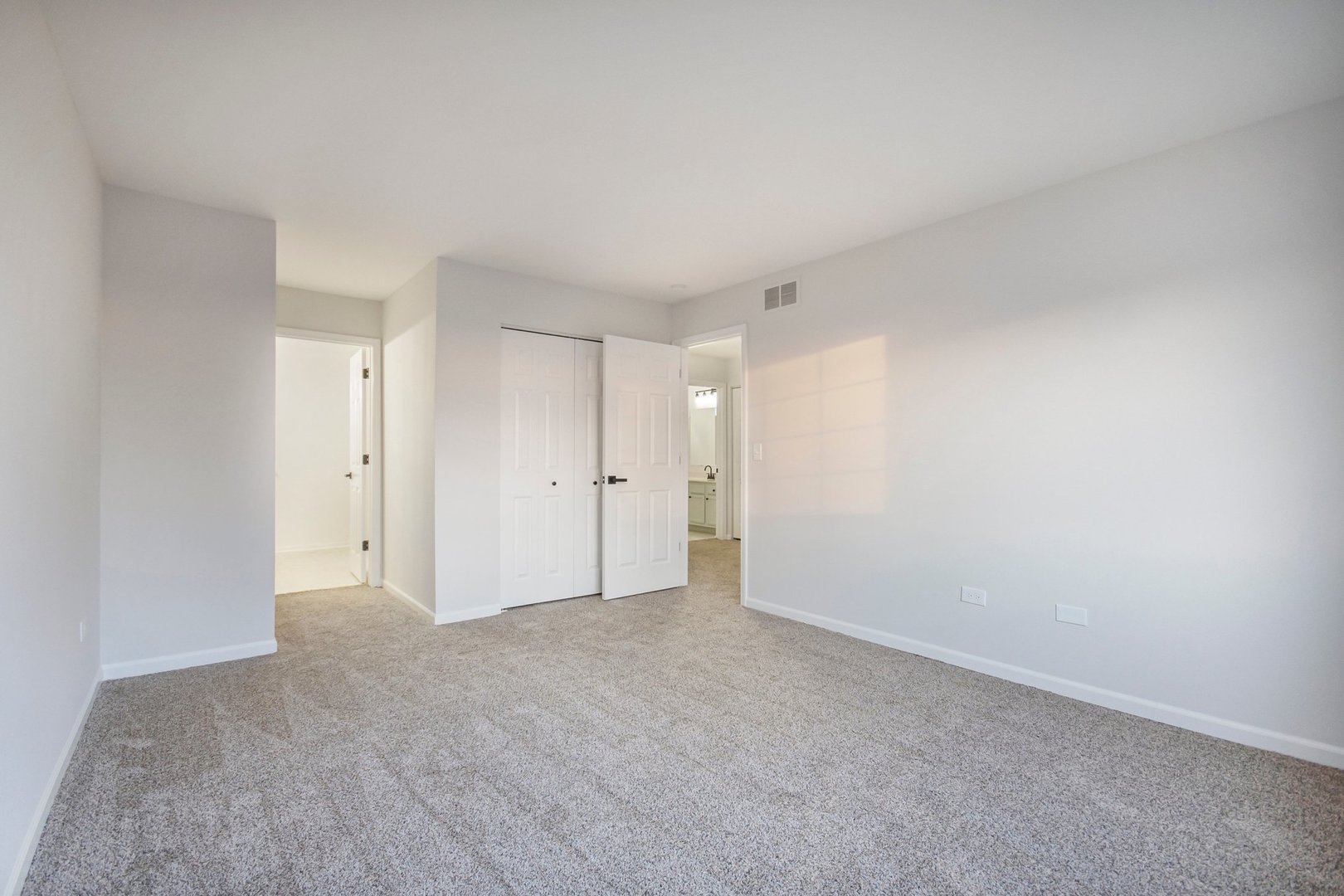 18295 Kirby Drive, Tinley Park, IL 60487