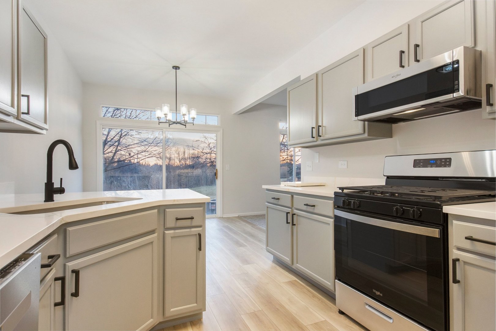 18295 Kirby Drive, Tinley Park, IL 60487