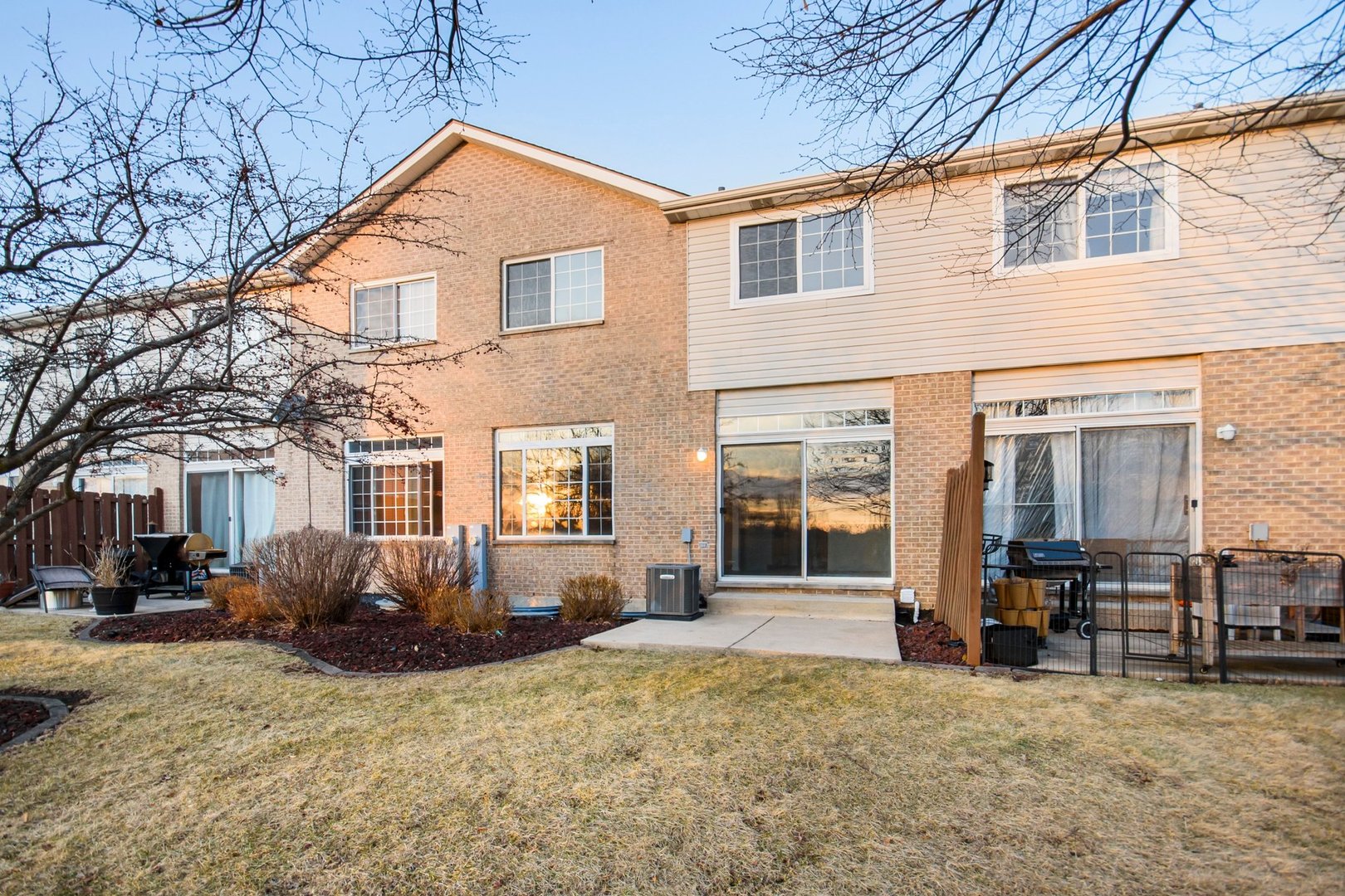 18295 Kirby Drive, Tinley Park, IL 60487