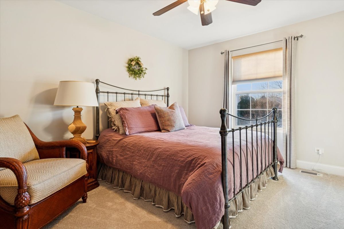 11823 Wolf Creek Lane, Plainfield, IL 60585