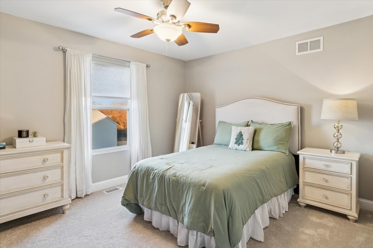 11823 Wolf Creek Lane, Plainfield, IL 60585