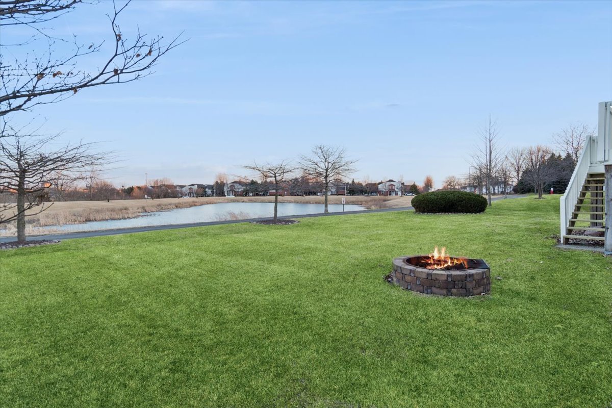 11823 Wolf Creek Lane, Plainfield, IL 60585