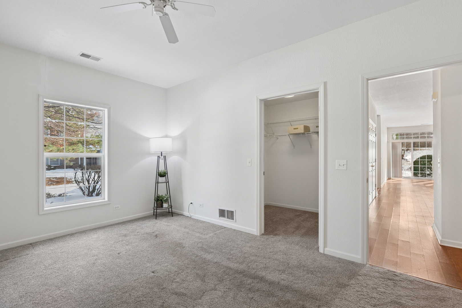 8226 Cinnamon Lane #H-4-D, Fox Lake, IL 60020