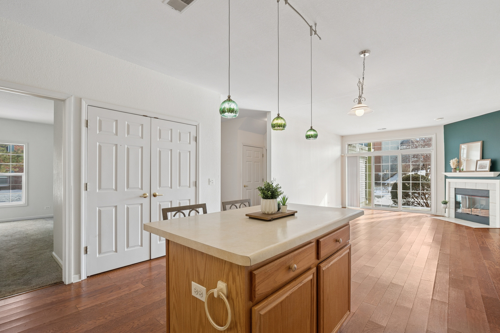 8226 Cinnamon Lane #H-4-D, Fox Lake, IL 60020