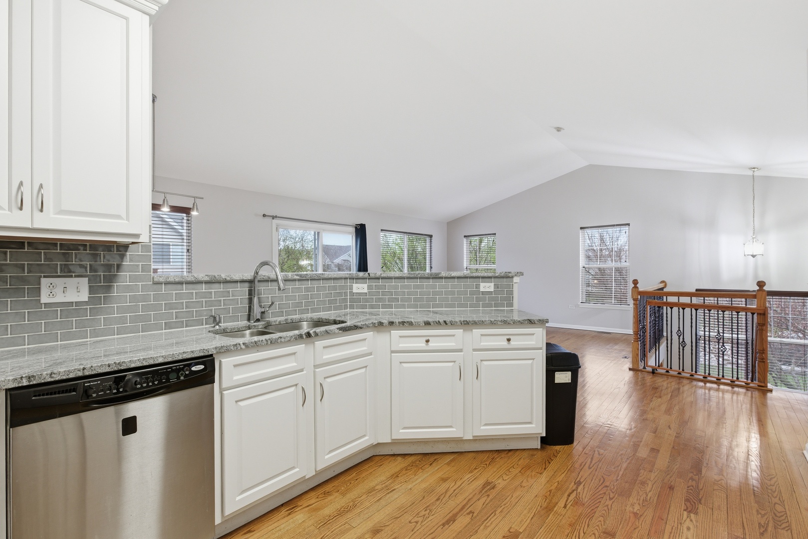 3031 SAGANASHKEE Lane, Naperville, IL 60564