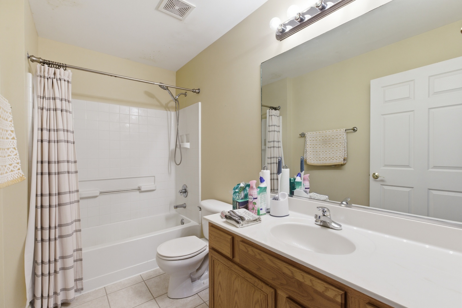 3031 SAGANASHKEE Lane, Naperville, IL 60564