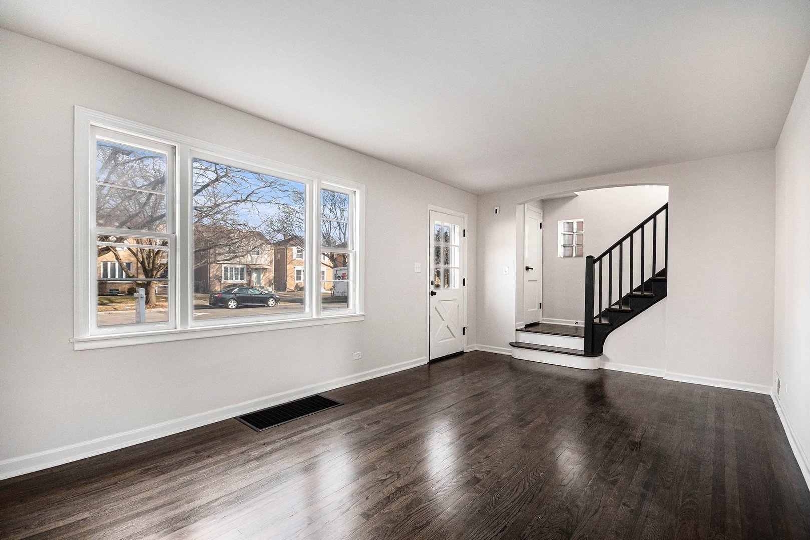 4142 N Pontiac Avenue, Chicago, IL 60634