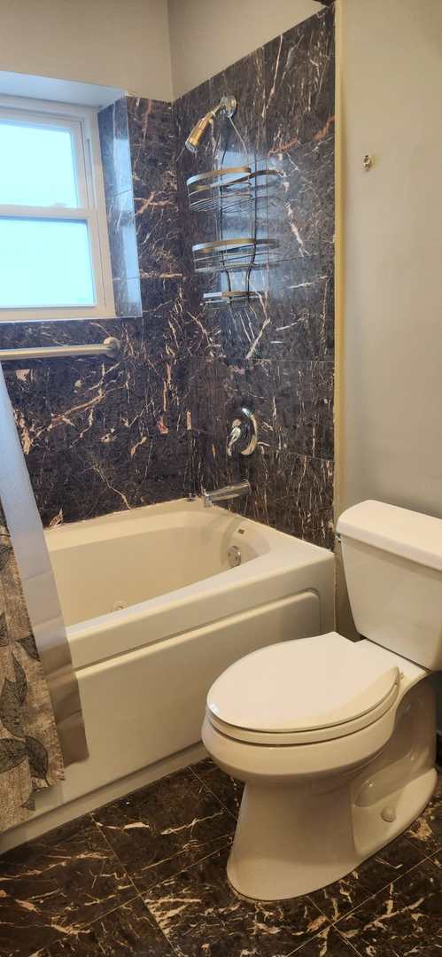 6324 S Kimbark Avenue #405, Chicago, IL 60637