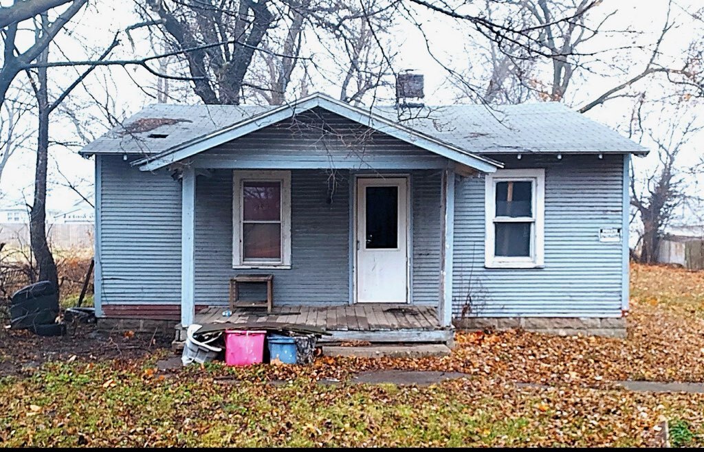 2280 E Hickory Street, Decatur, IL 62526