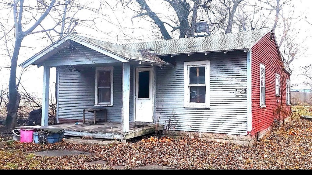 2280 E Hickory Street, Decatur, IL 62526