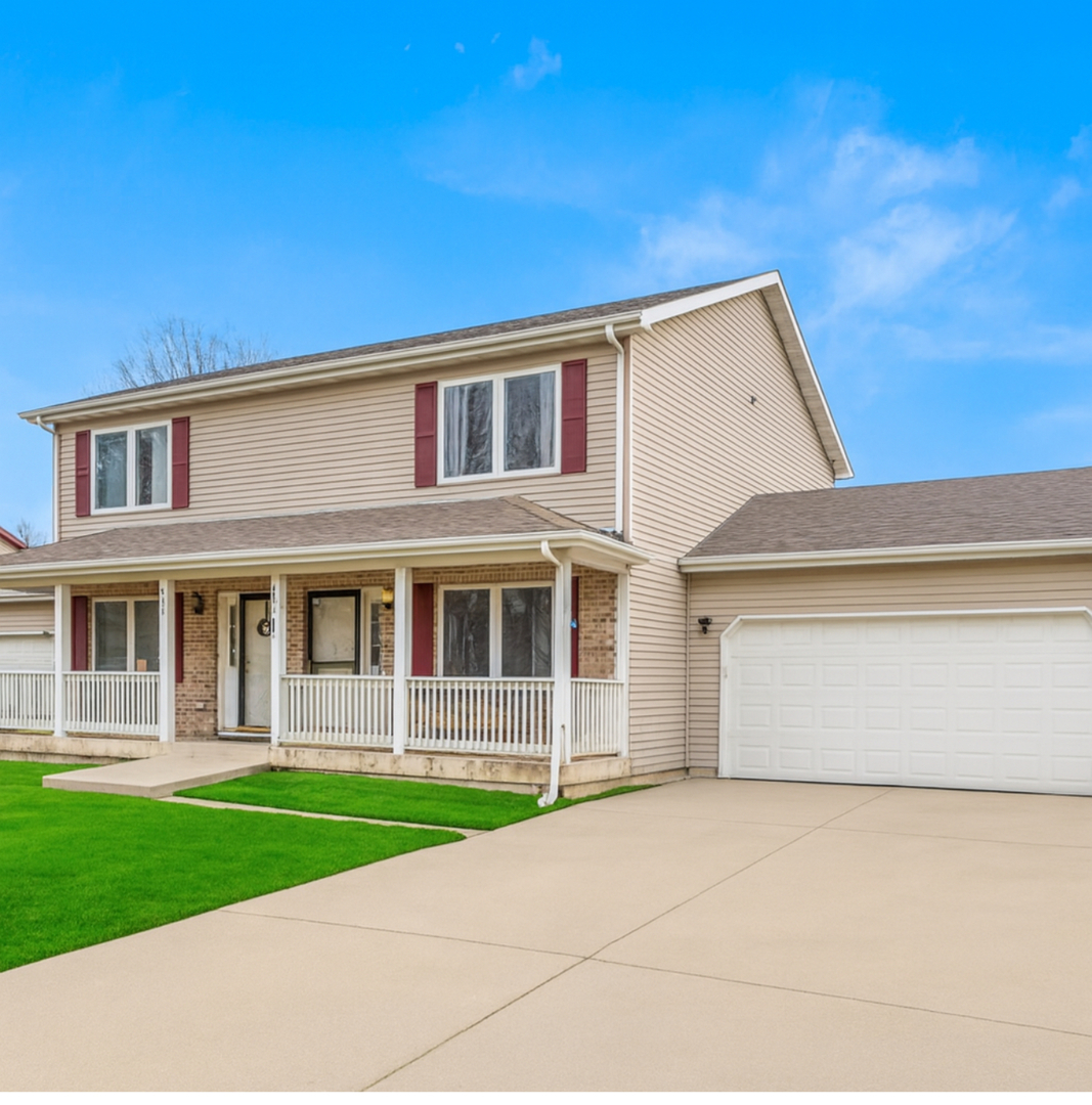 688 S ELIZABETH Street #688, Maple Park, IL 60151