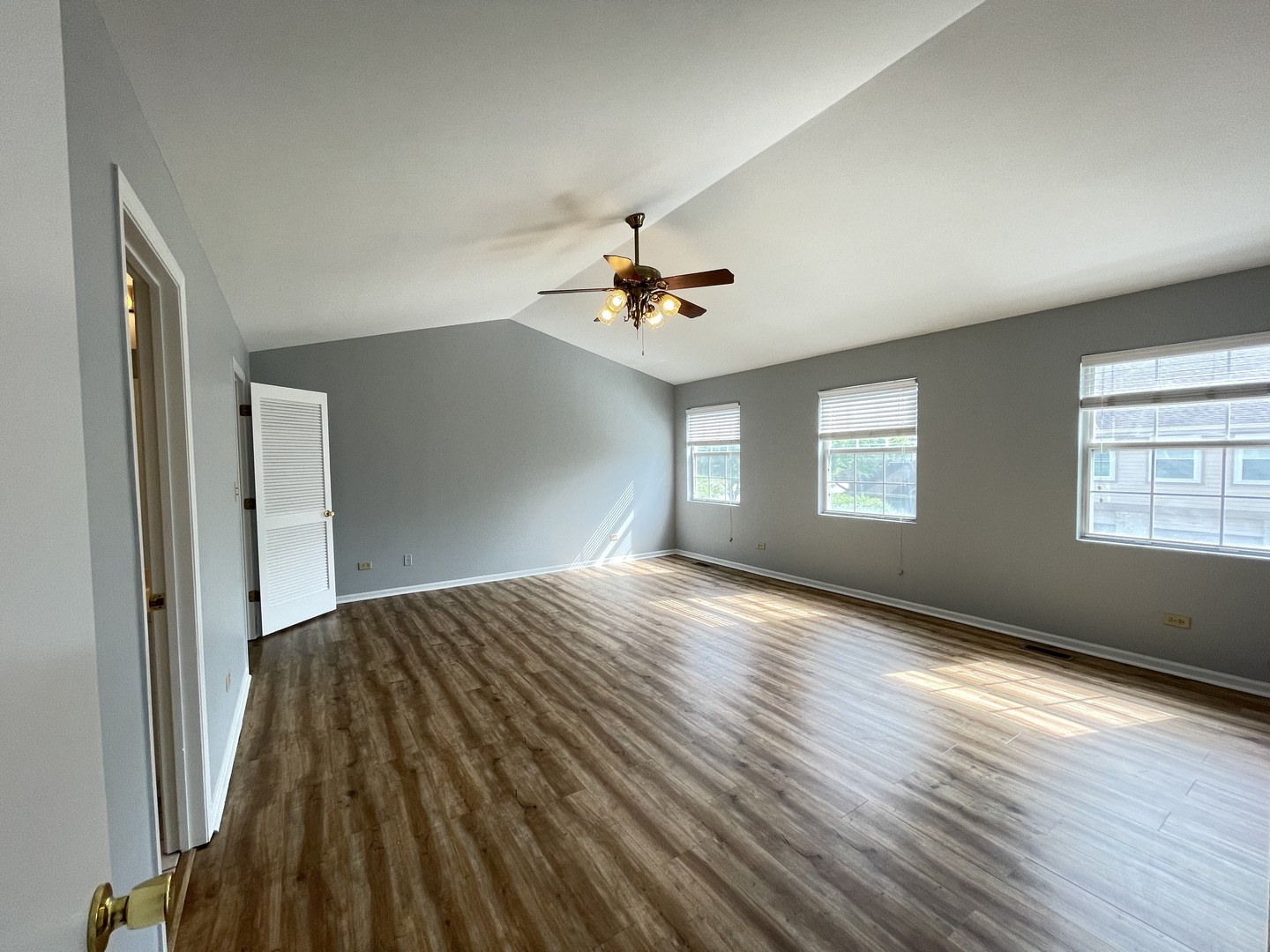 3186 ANTON Drive #3186, Aurora, IL 60504