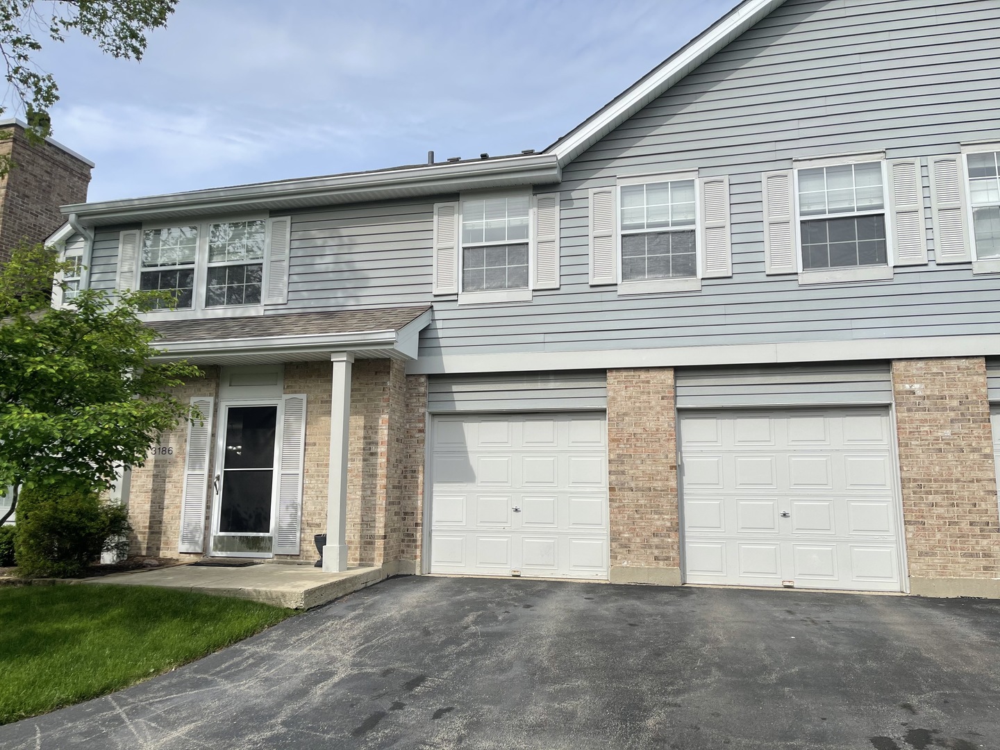 3186 ANTON Drive #3186, Aurora, IL 60504