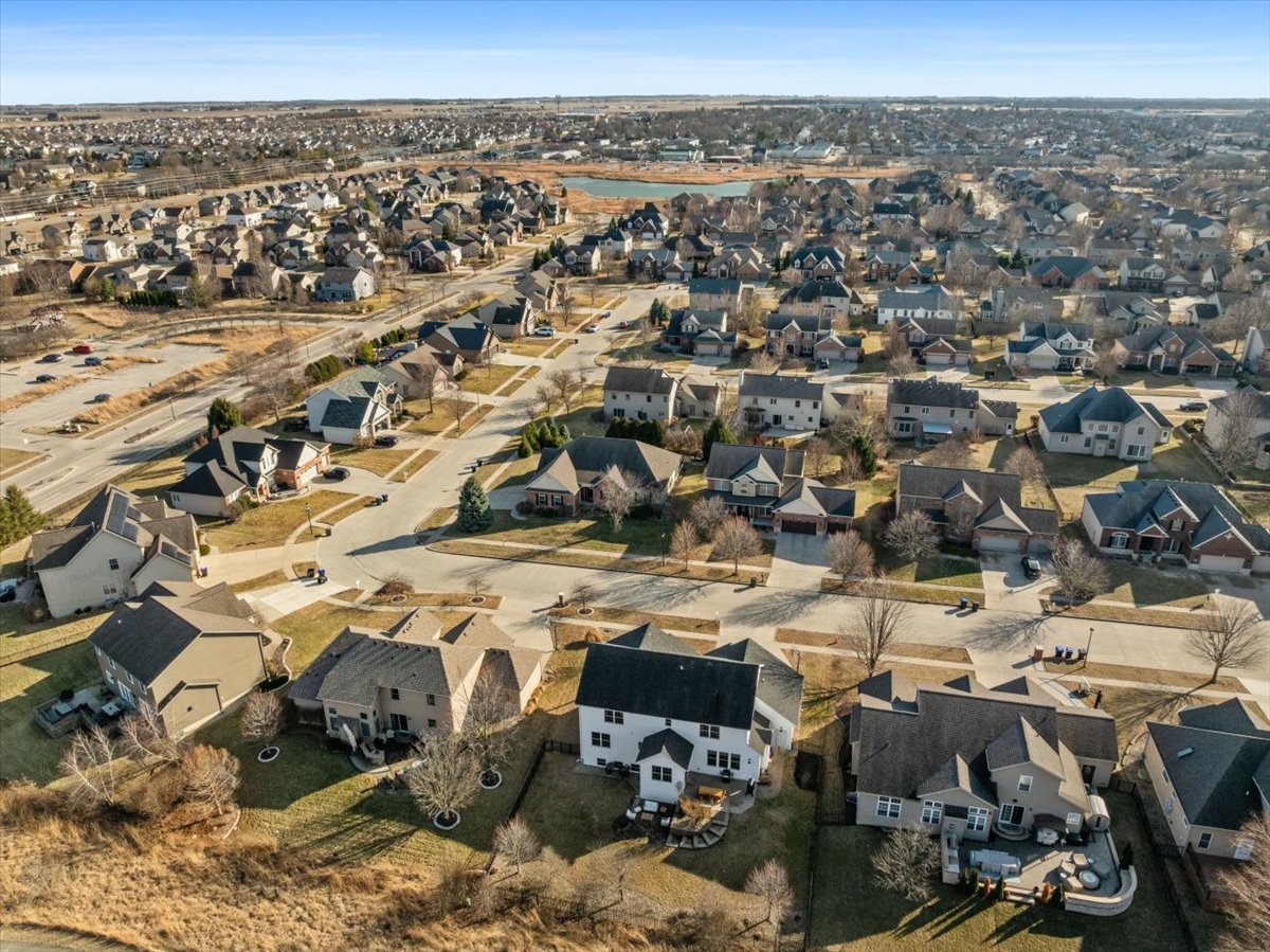 2812 Vrooman Court, Bloomington, IL 61704