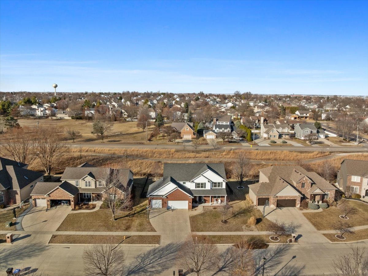 2812 Vrooman Court, Bloomington, IL 61704