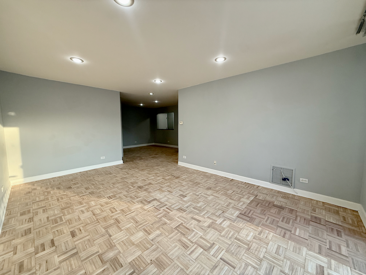 1550 Sandpebble Drive #306, Wheeling, IL 60090