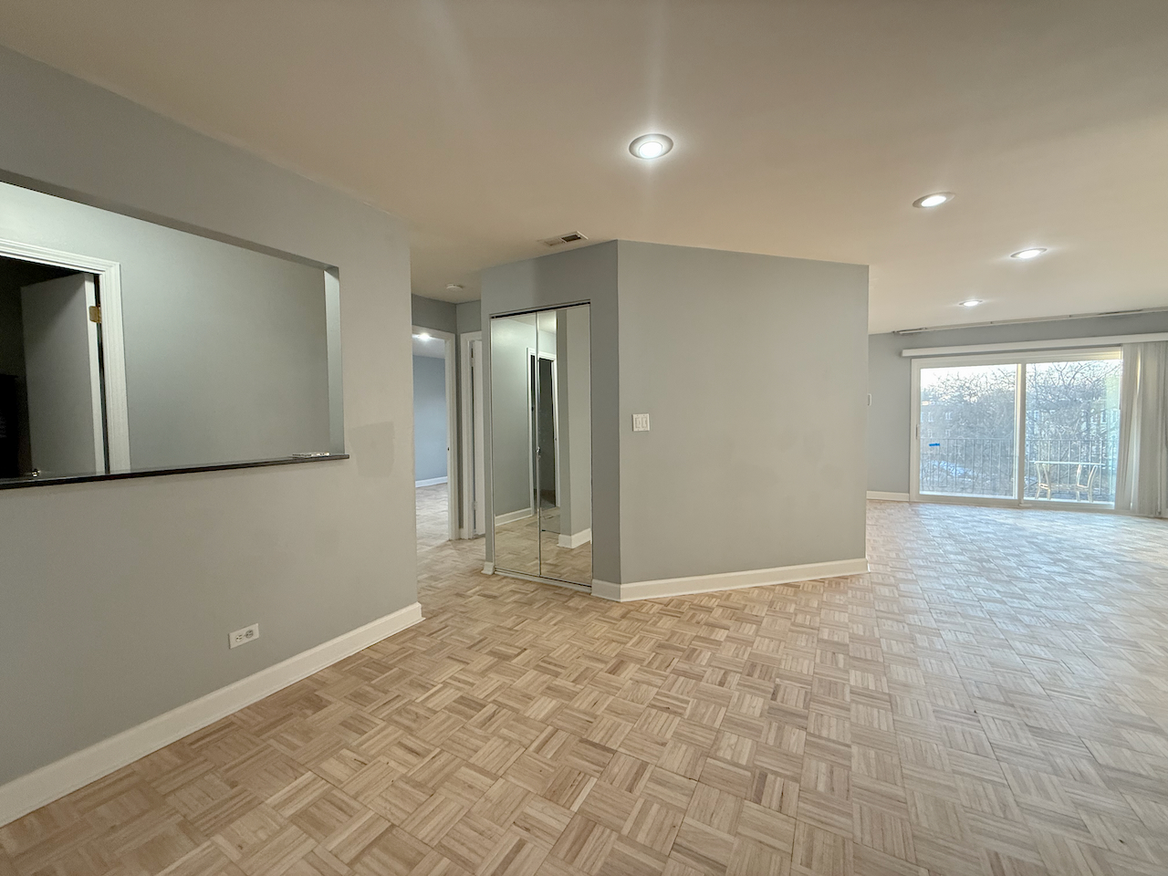 1550 Sandpebble Drive #306, Wheeling, IL 60090