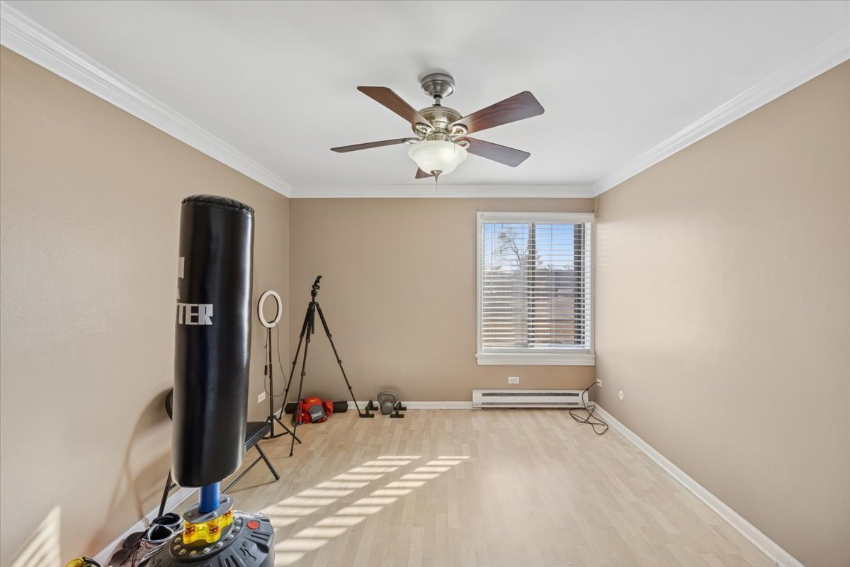 15822 Terrace Drive #R02, Oak Forest, IL 60452