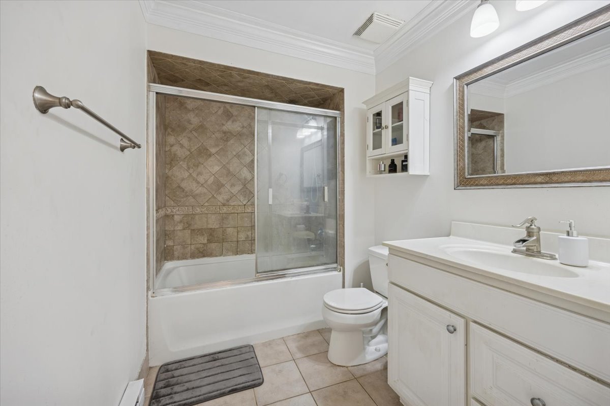 15822 Terrace Drive #R02, Oak Forest, IL 60452