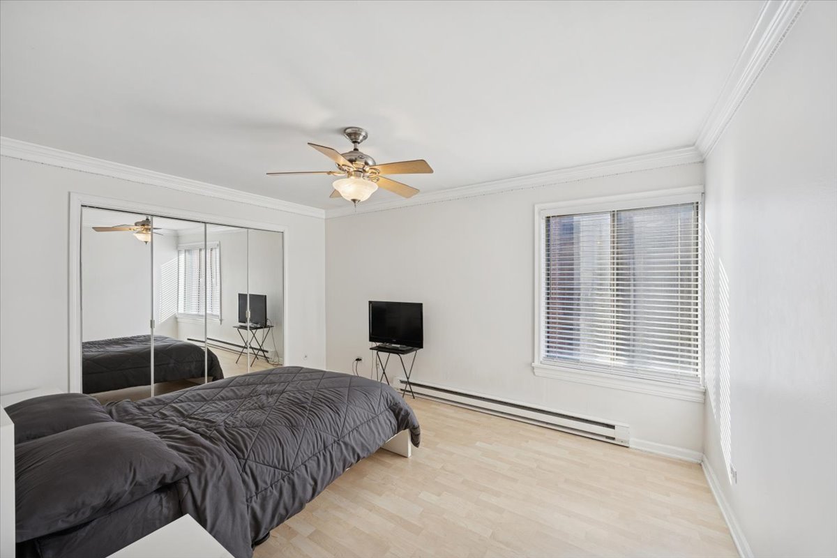 15822 Terrace Drive #R02, Oak Forest, IL 60452