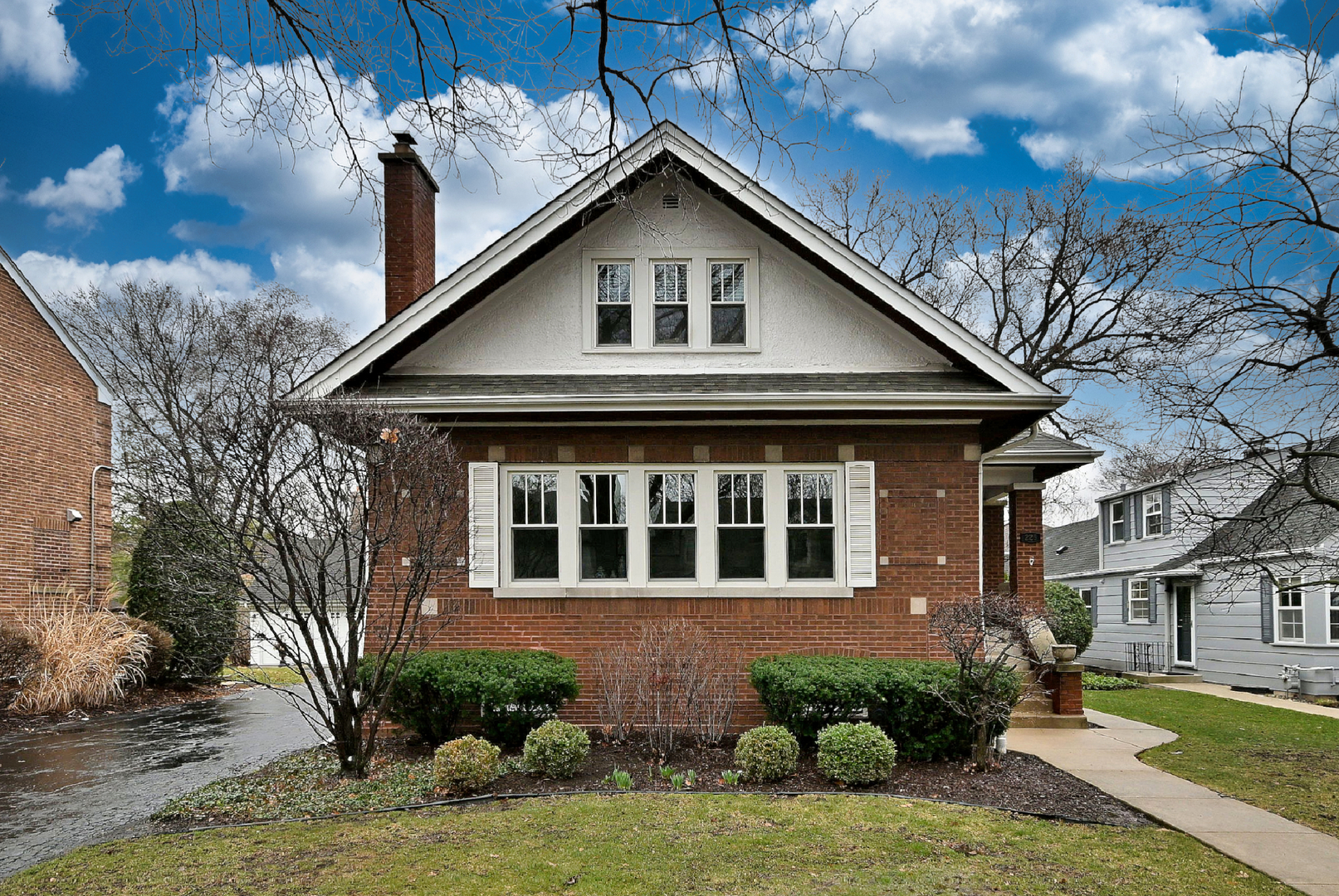 225 S Fairview Avenue, Elmhurst, IL 60126