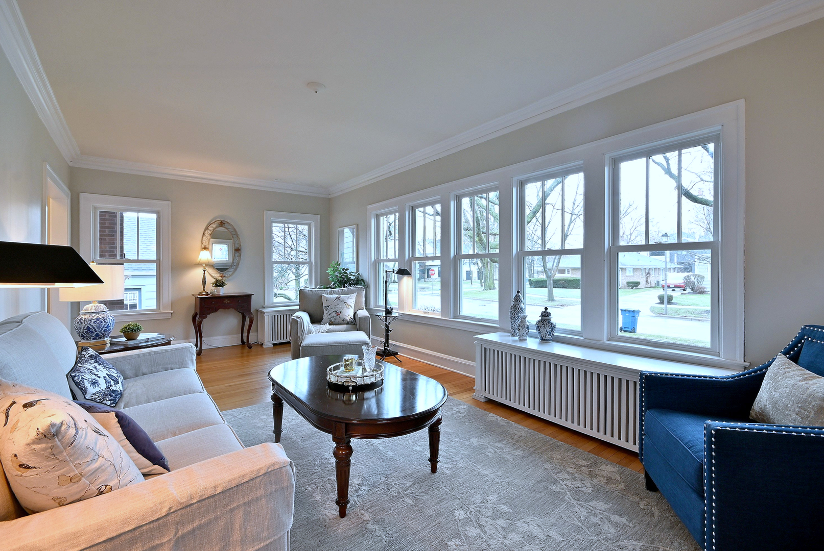 225 S Fairview Avenue, Elmhurst, IL 60126