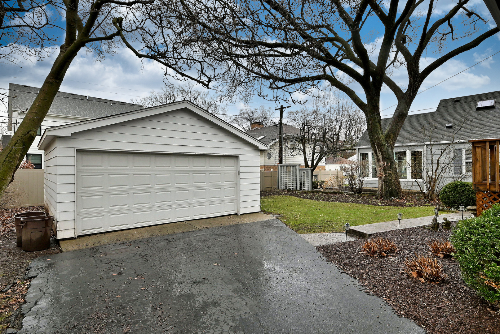 225 S Fairview Avenue, Elmhurst, IL 60126