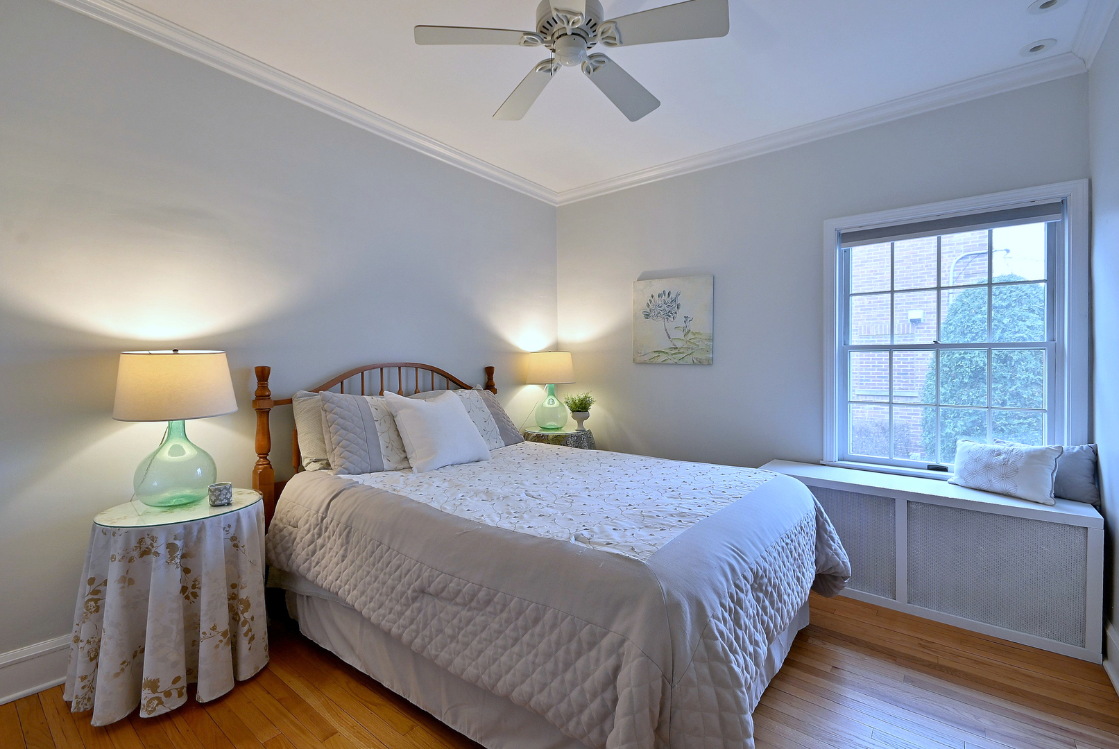 225 S Fairview Avenue, Elmhurst, IL 60126