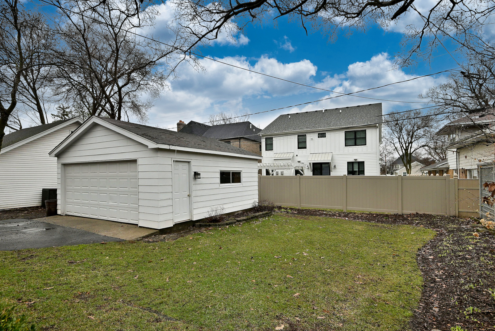 225 S Fairview Avenue, Elmhurst, IL 60126