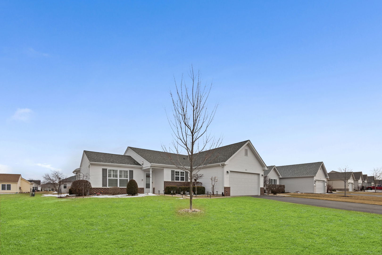 822 Hanson Avenue, McHenry, IL 60050