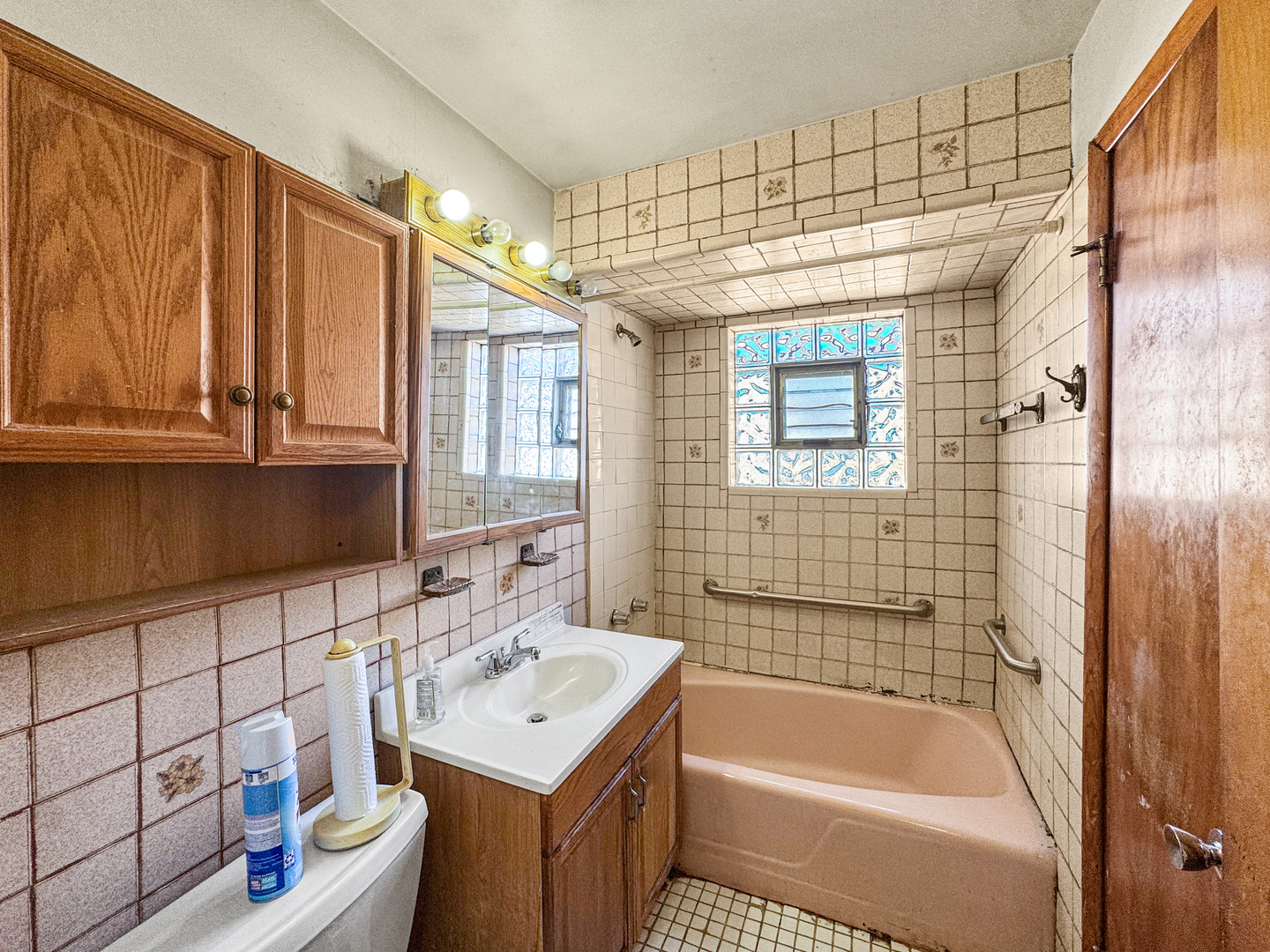 12326 S Indiana Avenue, Chicago, IL 60628