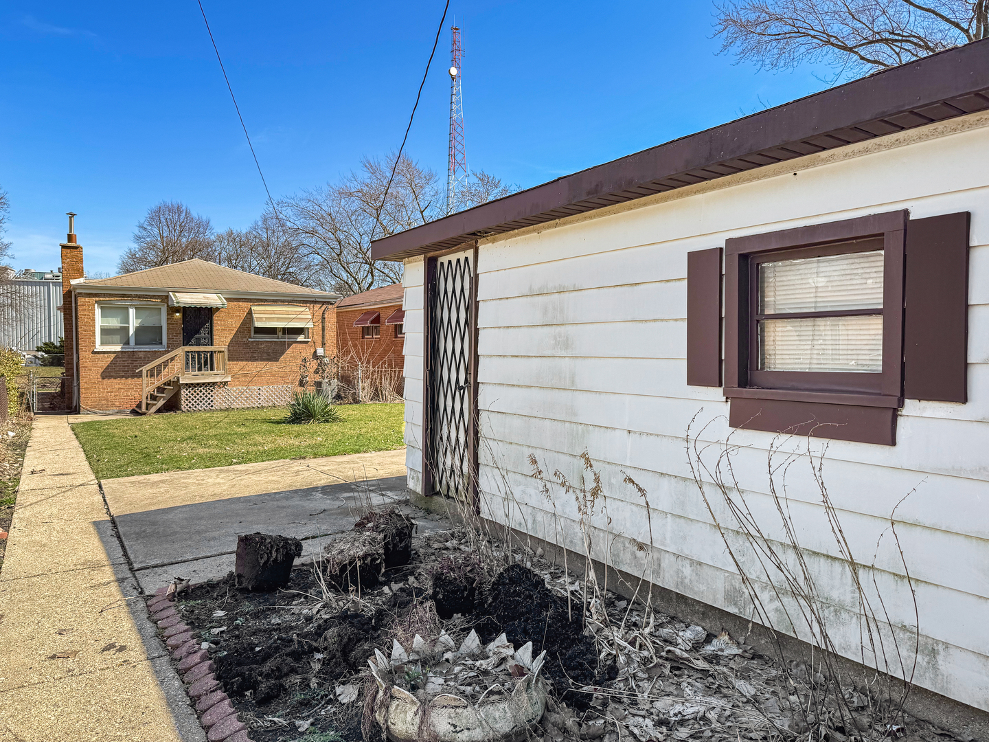 12326 S Indiana Avenue, Chicago, IL 60628