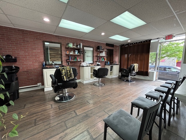 21 S US Highway 12 Highway, Fox Lake, IL 60020