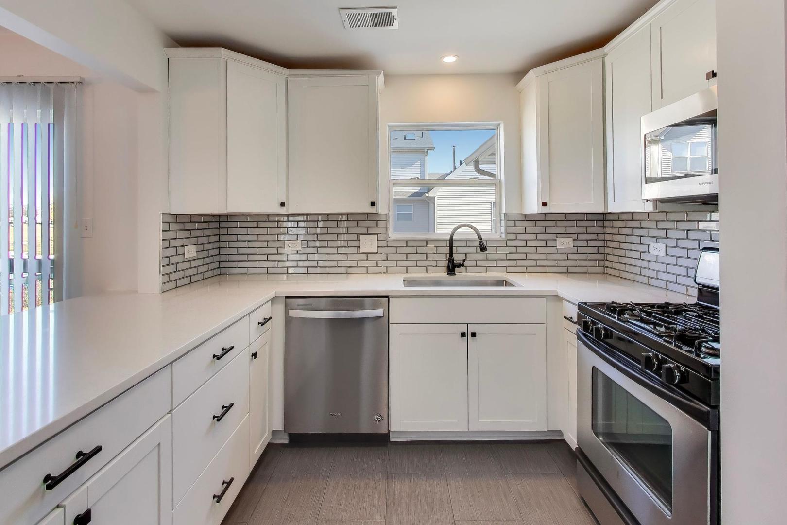 16510 Teton Drive, Lockport, IL 60441