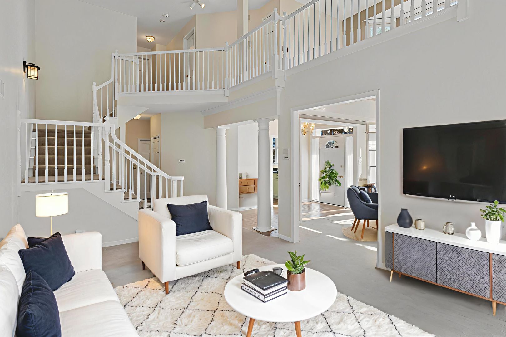 2S744 Lakeside Drive, Glen Ellyn, IL 60137