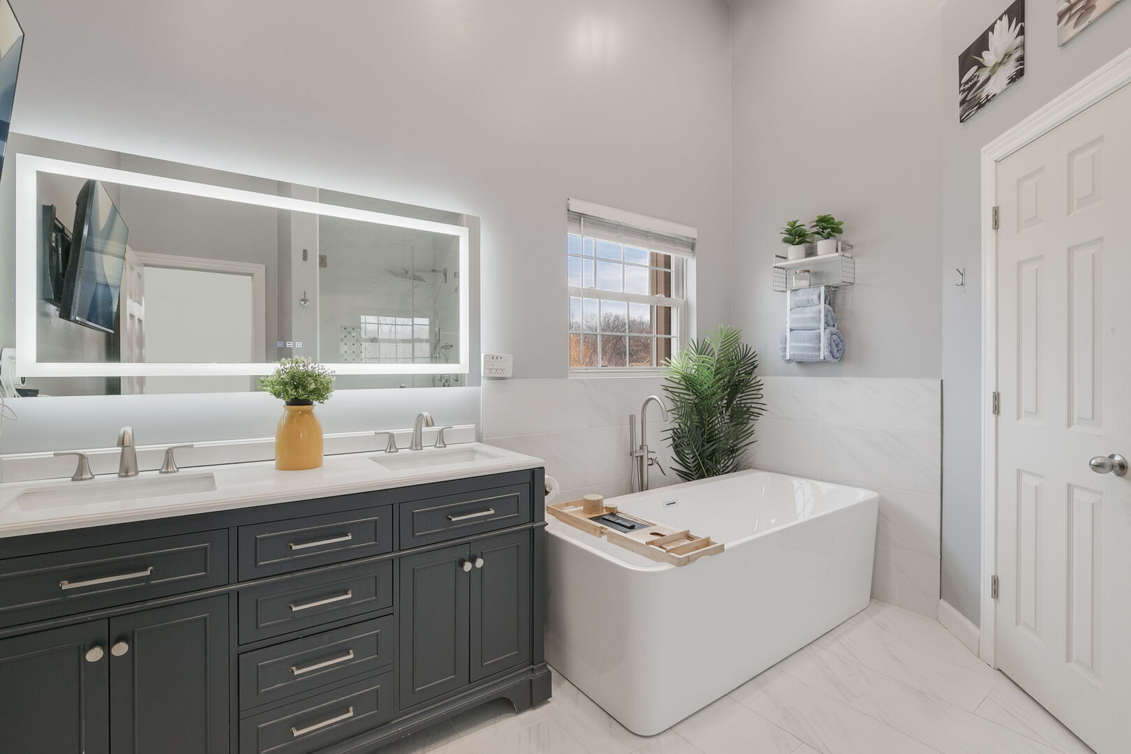 1713 Gilboa Avenue, Zion, IL 60099