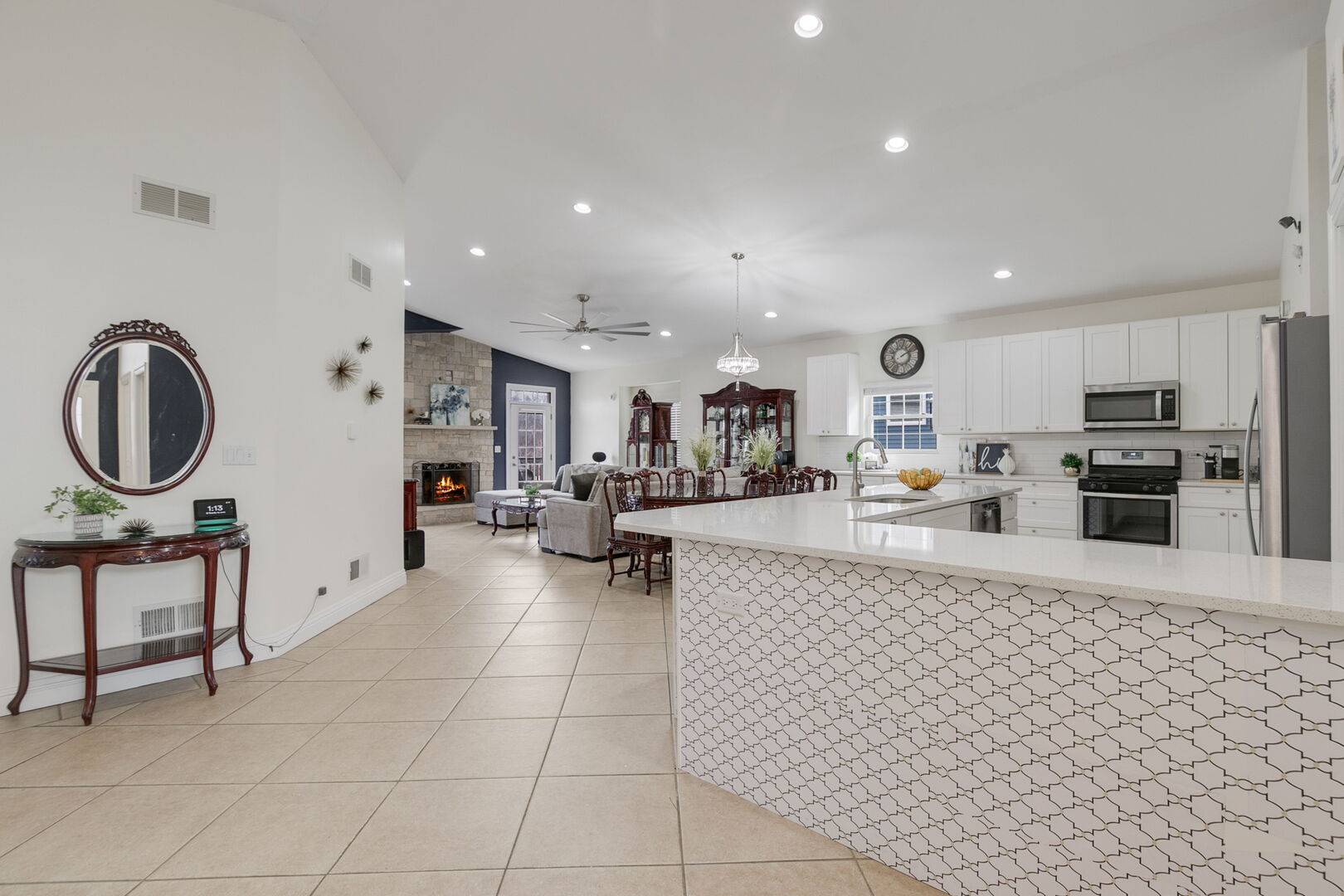 1713 Gilboa Avenue, Zion, IL 60099