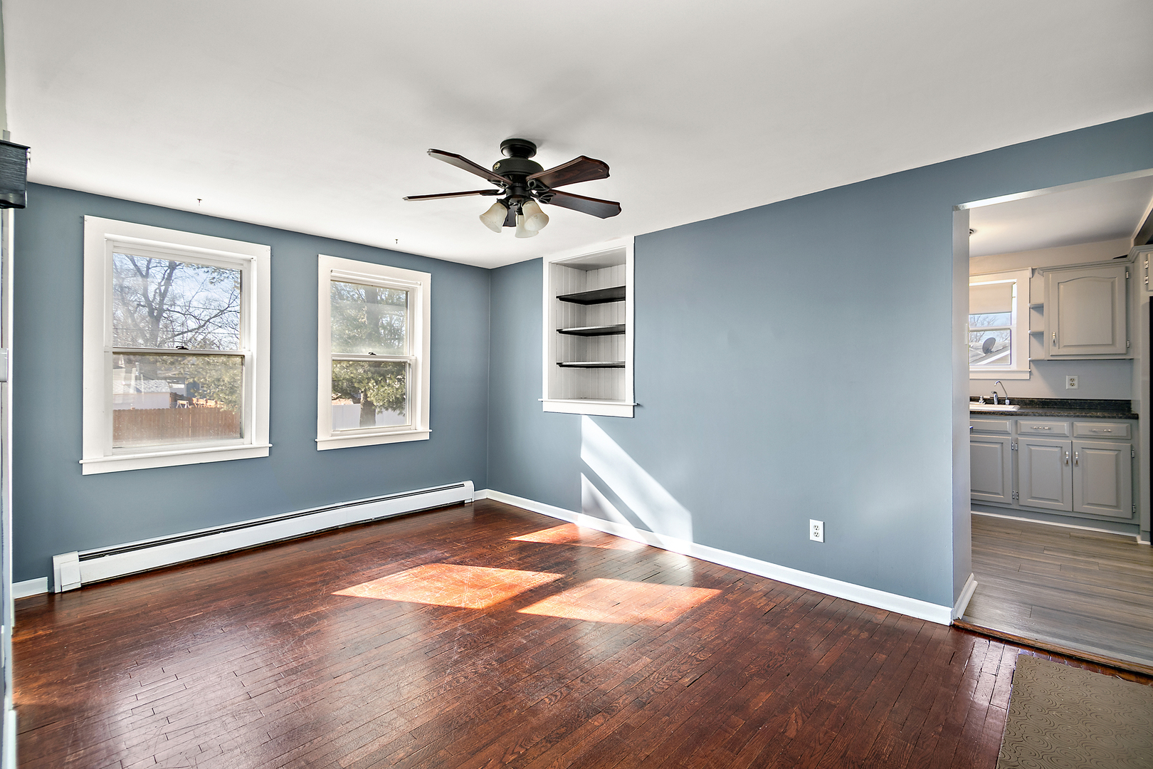 332 W NORTH Street, Peotone, IL 60468