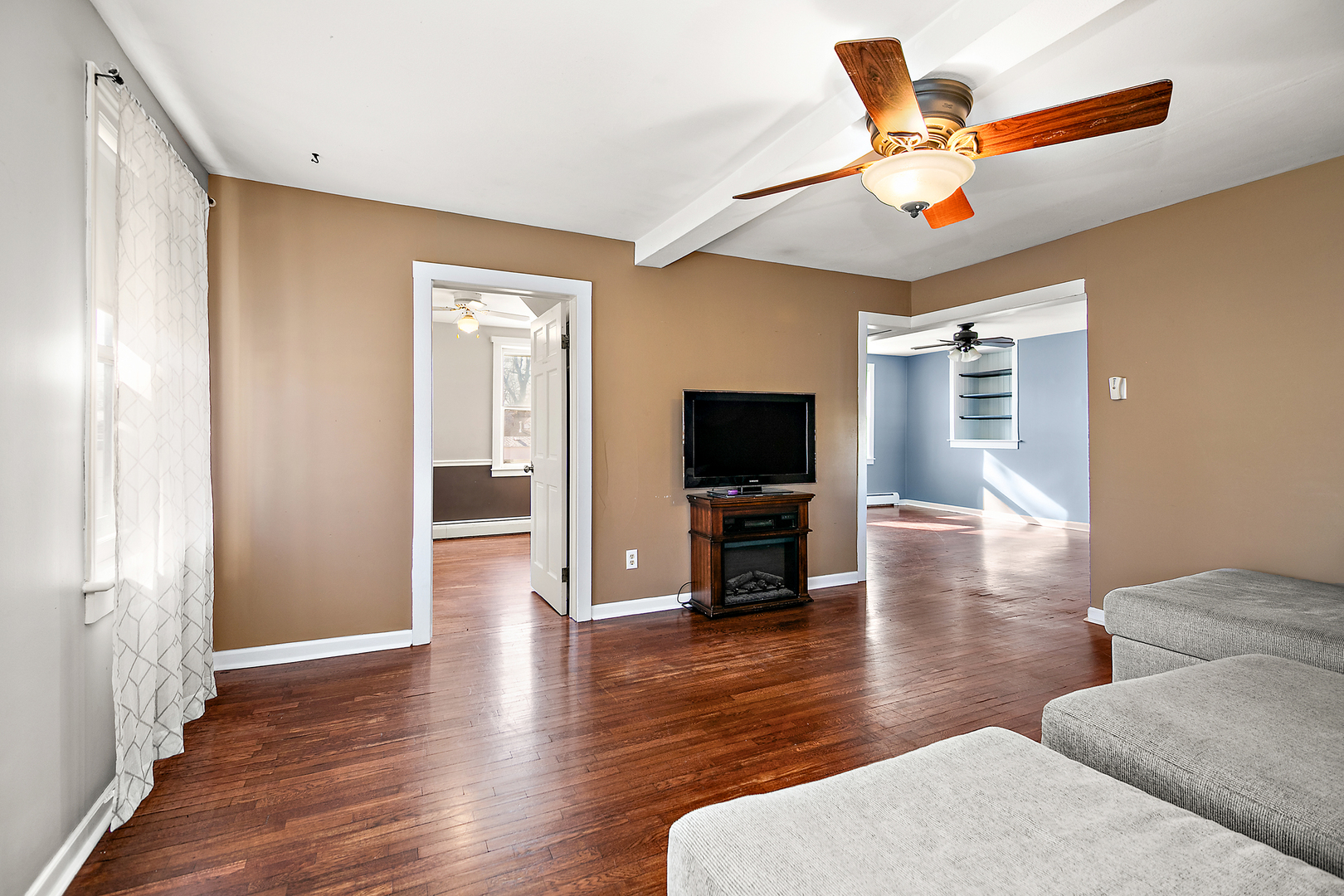 332 W NORTH Street, Peotone, IL 60468