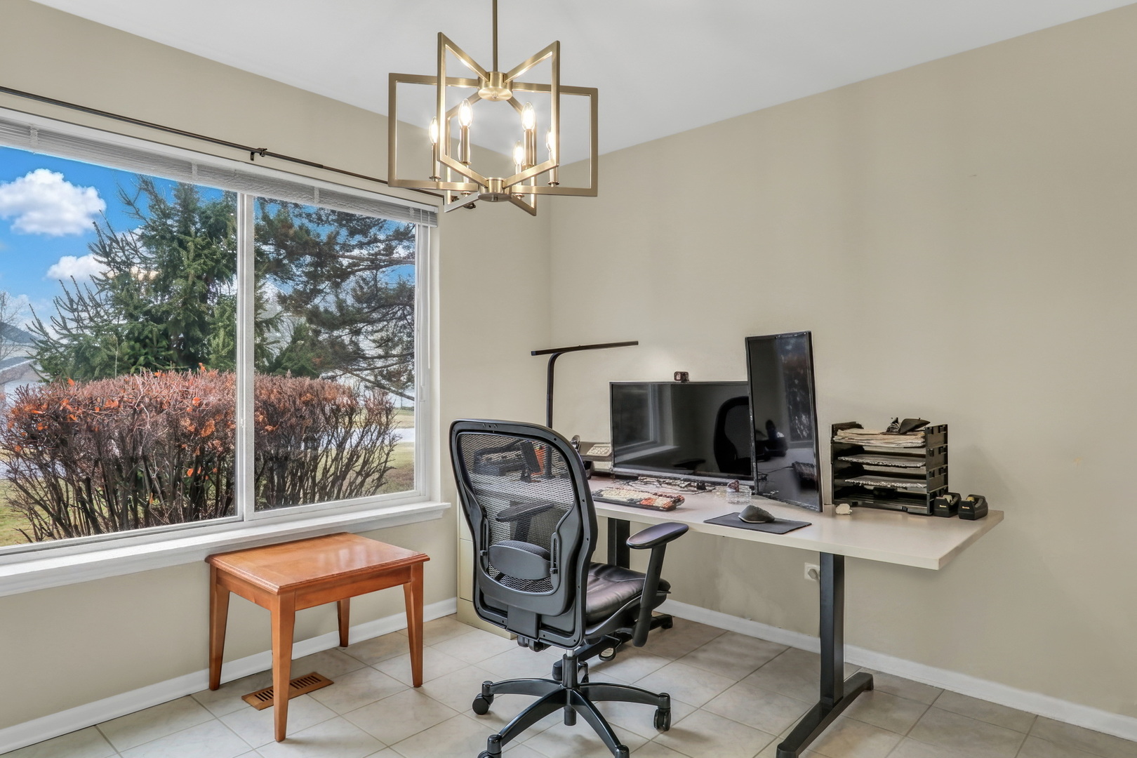 1824 Princeton Court, Gurnee, IL 60031