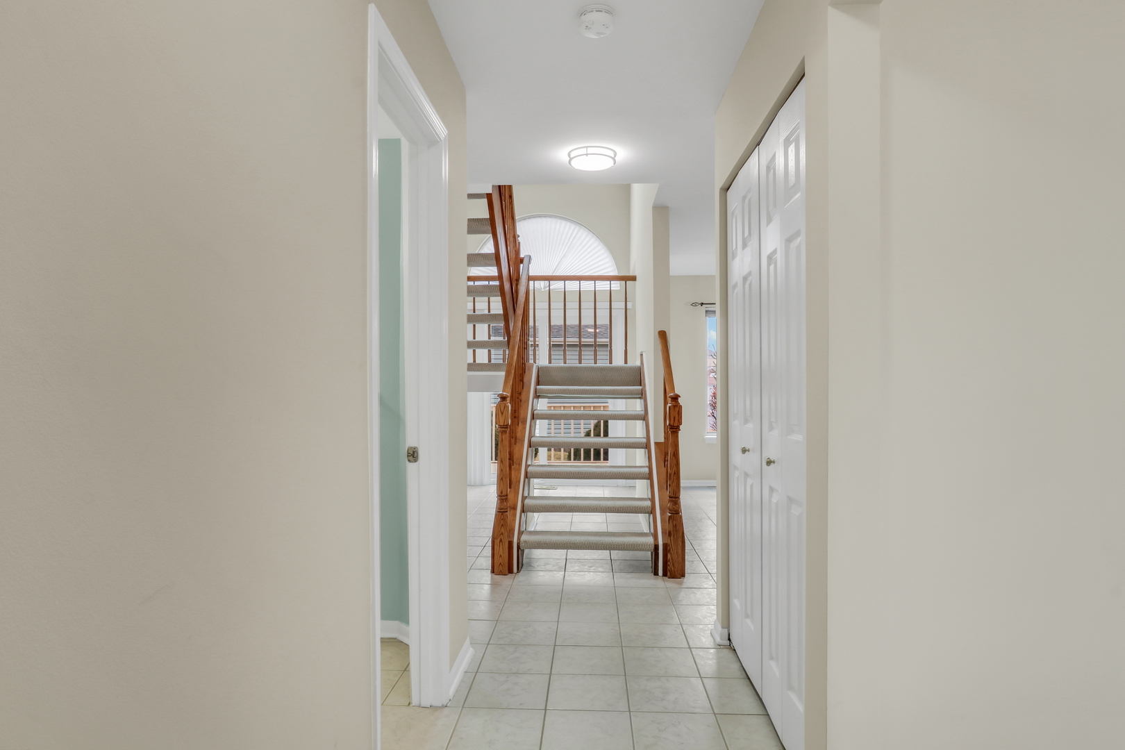 1824 Princeton Court, Gurnee, IL 60031