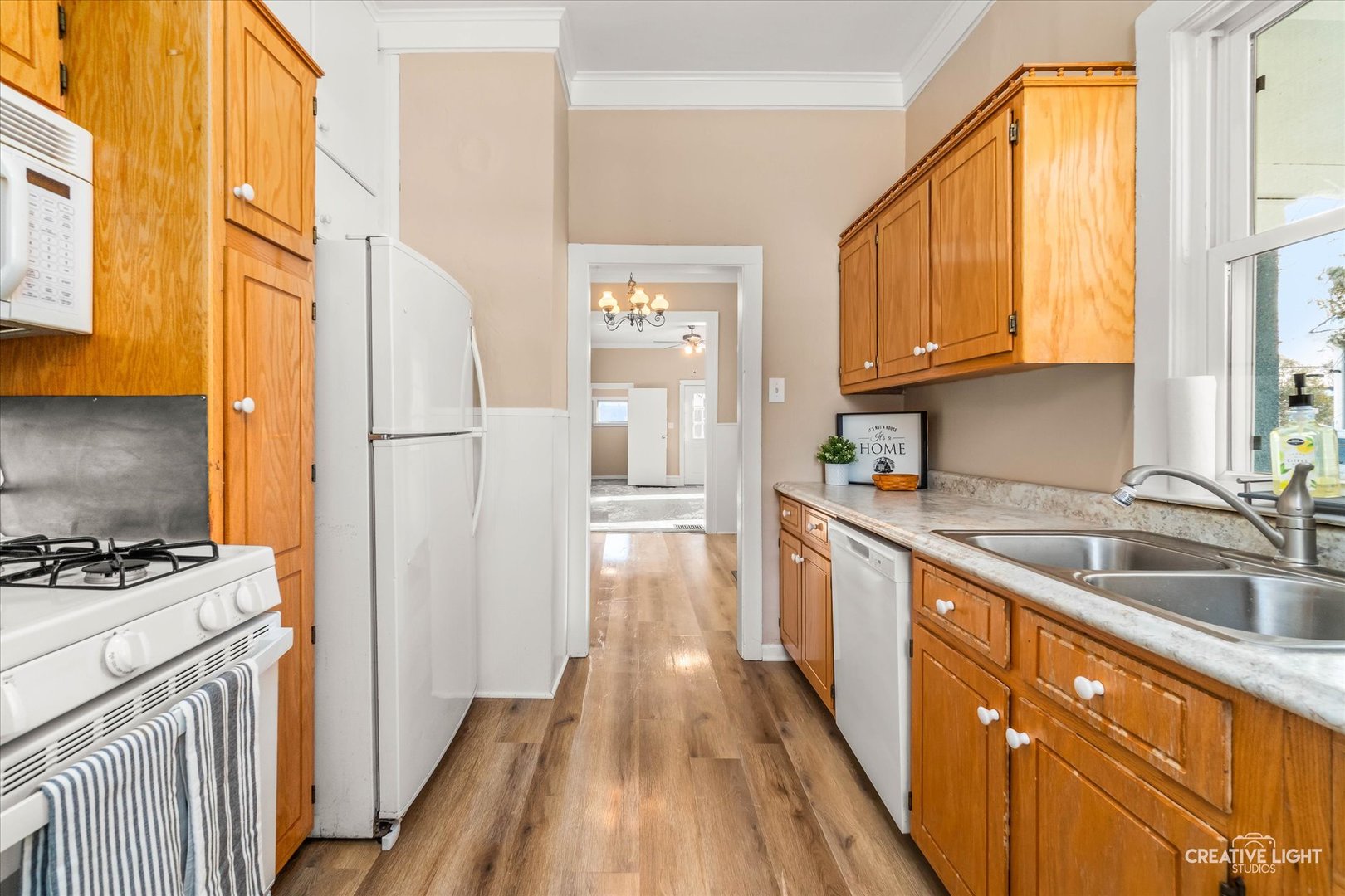 217 N Hugh Street, Plano, IL 60545