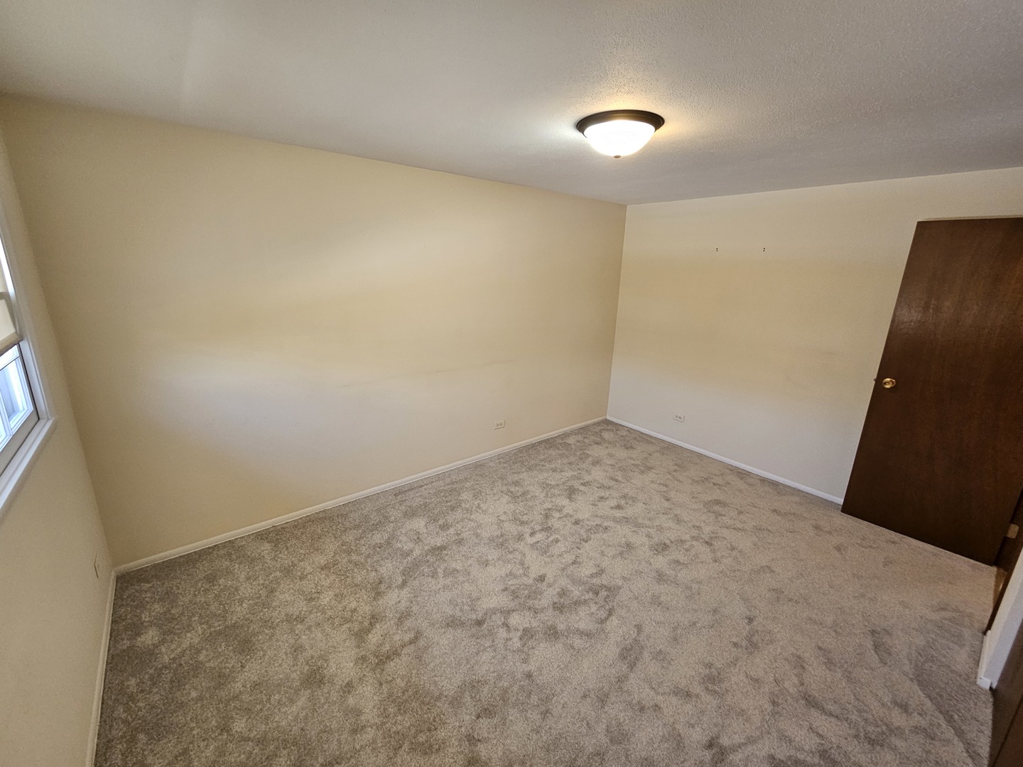 1828 Cannon Court, Schaumburg, IL 60193